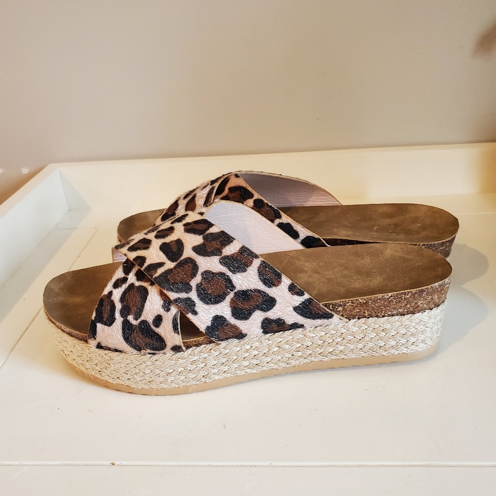 Leopard Print Platforms Size 40 - image 3
